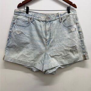 NEW AE Outfitters women's destroyed light wash high-rise mom denim shorts